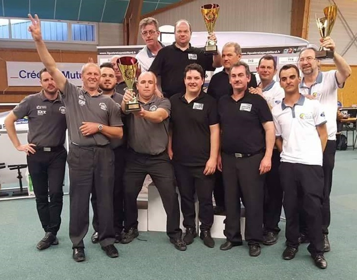 podium DR2 FB IMG 15284790198271bis